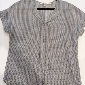 Max Studio Black and White Geometric Blouse